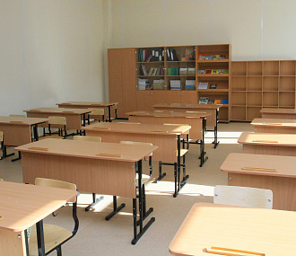 Больше 1200 новосибирских школ и детсадов отремонтируют этим летом