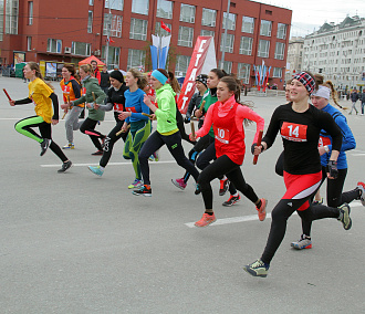 Две тысячи новосибирцев пробегут по Красному проспекту в День Победы