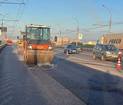 На Димитровском мосту начался ямочный ремонт проезжей части