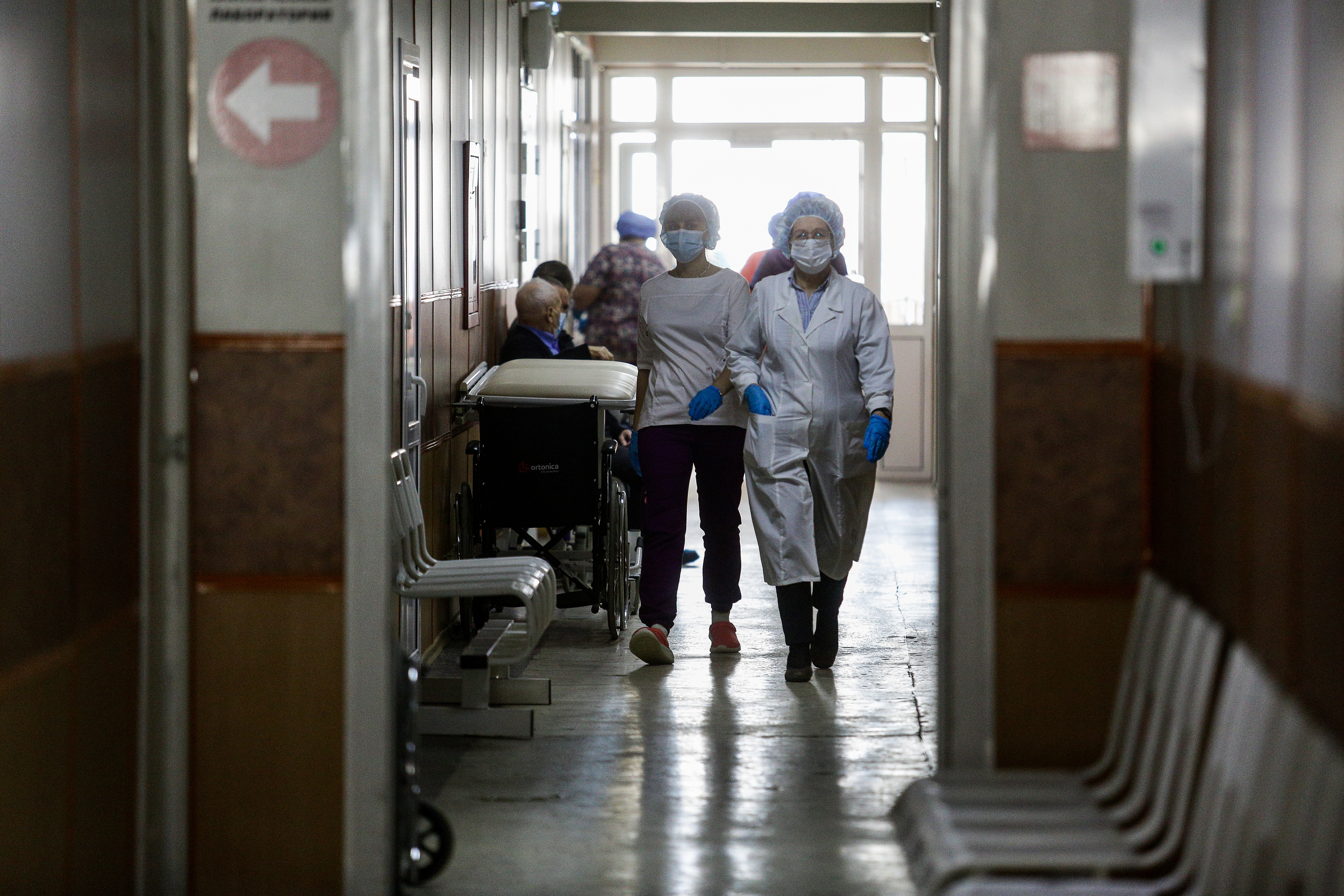 Вдвое больше больных гепатитом С пройдут терапию в Новосибирской области