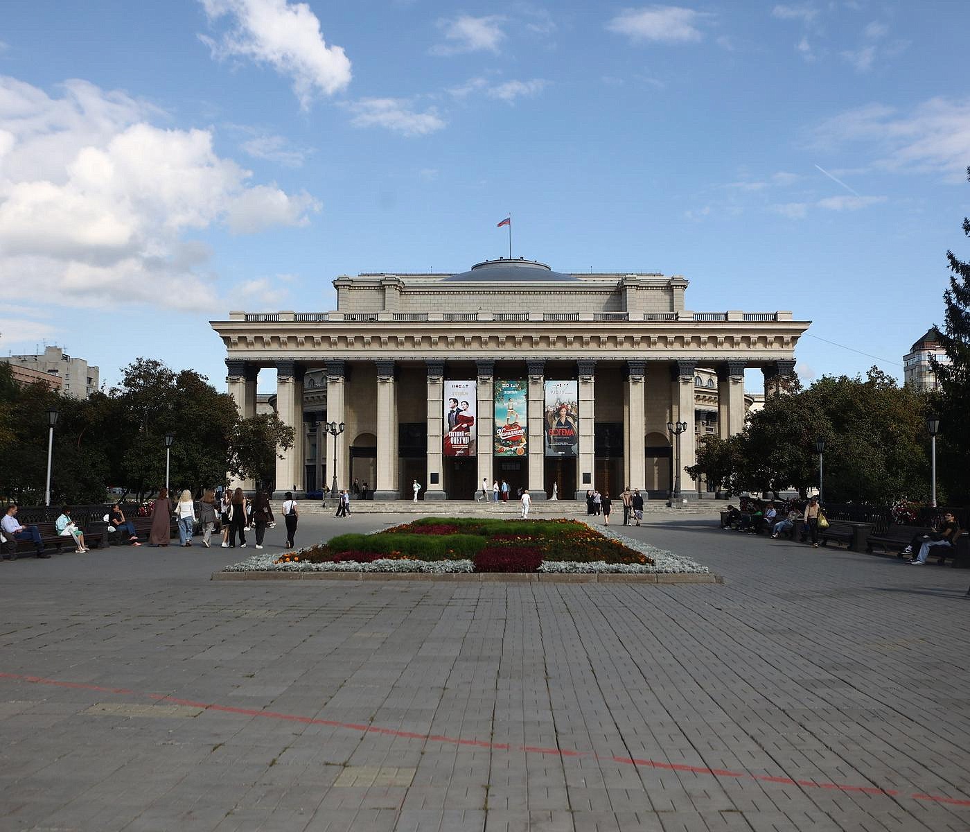 Систему видеонаблюдения усилят в новосибирском театре оперы и балета