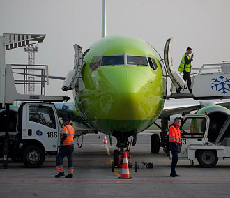 Airbus экстренно сел в Новосибирске из-за больного пассажира