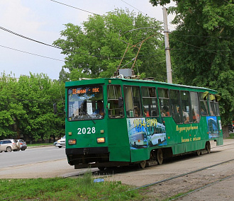 18 трамвайных остановок реконструируют в Новосибирске в этом году