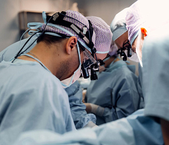 Новосибирские кардиохирурги десять часов спасали ребёнка из Киргизии