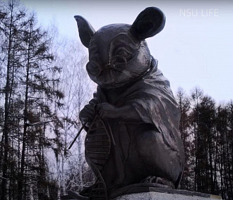 Мышь из Академгородка претендует на звание лучшей скульптуры России