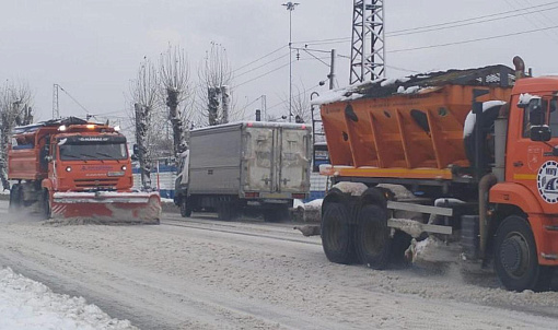 Как ДЭУ борются с последствиями снегопадов 24 ноября в Новосибирске