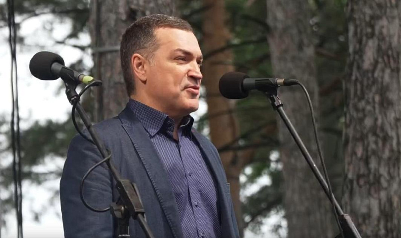 Мэр Кудрявцев посетил праздник железнодорожников в Заельцовском парке