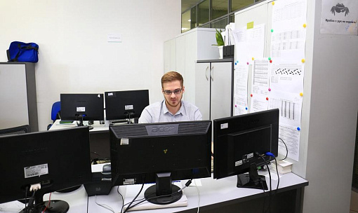 Зумеры не хотят «серую» зарплату: как желает работать новосибирская молодёжь