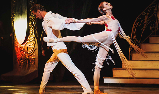 «Травиата», эротика и 32 фуэте: три московских балета везут в Новосибирск