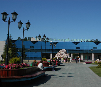 Зарядные станции для электрокаров появились в Новосибирском зоопарке