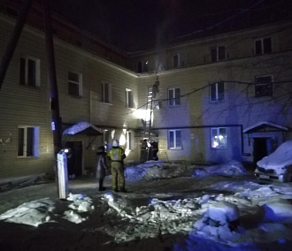 Обшитый сайдингом «евробарак» снова загорелся на улице Костычева