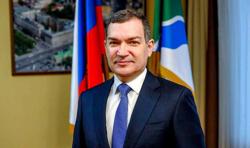 Мэр Максим Кудрявцев поздравляет новосибирцев с Днём знаний