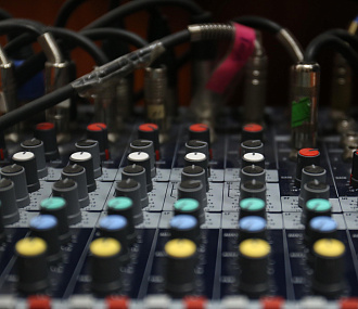 Бесплатно посетить концерты по QR-коду смогут бойцы СВО в Новосибирске