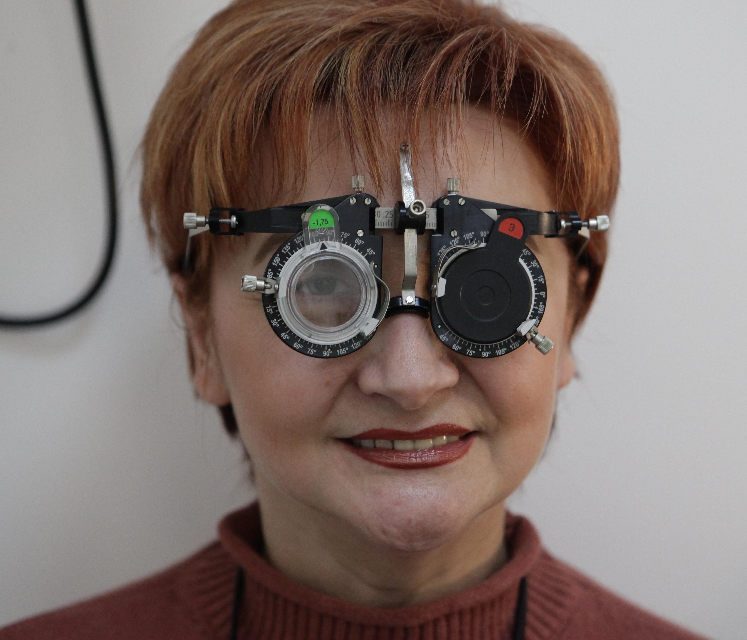 Девять мифов о зрении развенчали в новосибирском минздраве