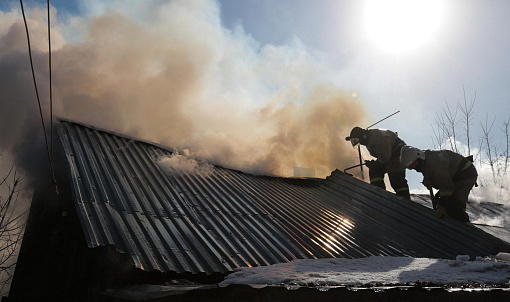 Трое отравились угарным газом из-за неисправного дымохода в Бердске