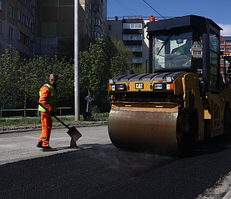 Ямочный ремонт улицы Взлётной у планетария закончат к началу лета