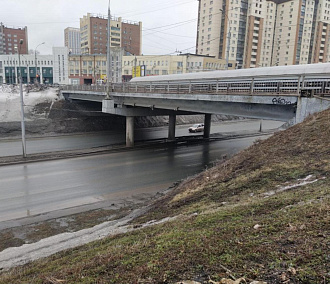 Стартовал ремонт левого путепровода на улице Фрунзе в Новосибирске