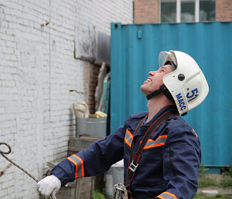 Спасатели спешат на помощь: кого и как спасают в Новосибирске