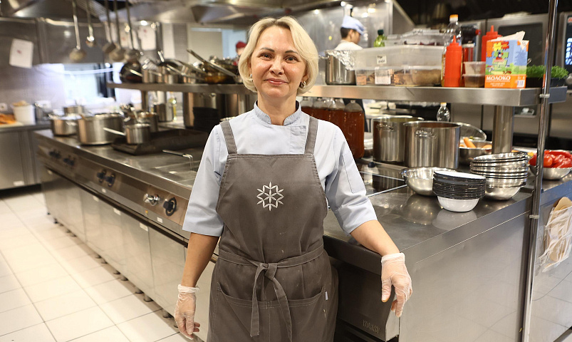 «Горжусь, когда вижу полный зал»: лучший шеф-повар Сибири о любимой работе