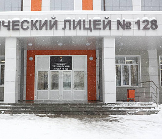 Как ремонтируют технический лицей в Певомайке — проверил мэр Кудрявцев