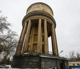 Что скрывает знаменитая башня на площади Маркса в Новосибирске