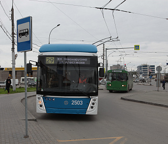 12 маршрутов транспорта в Новосибирске 9 мая начнут работу с пяти утра