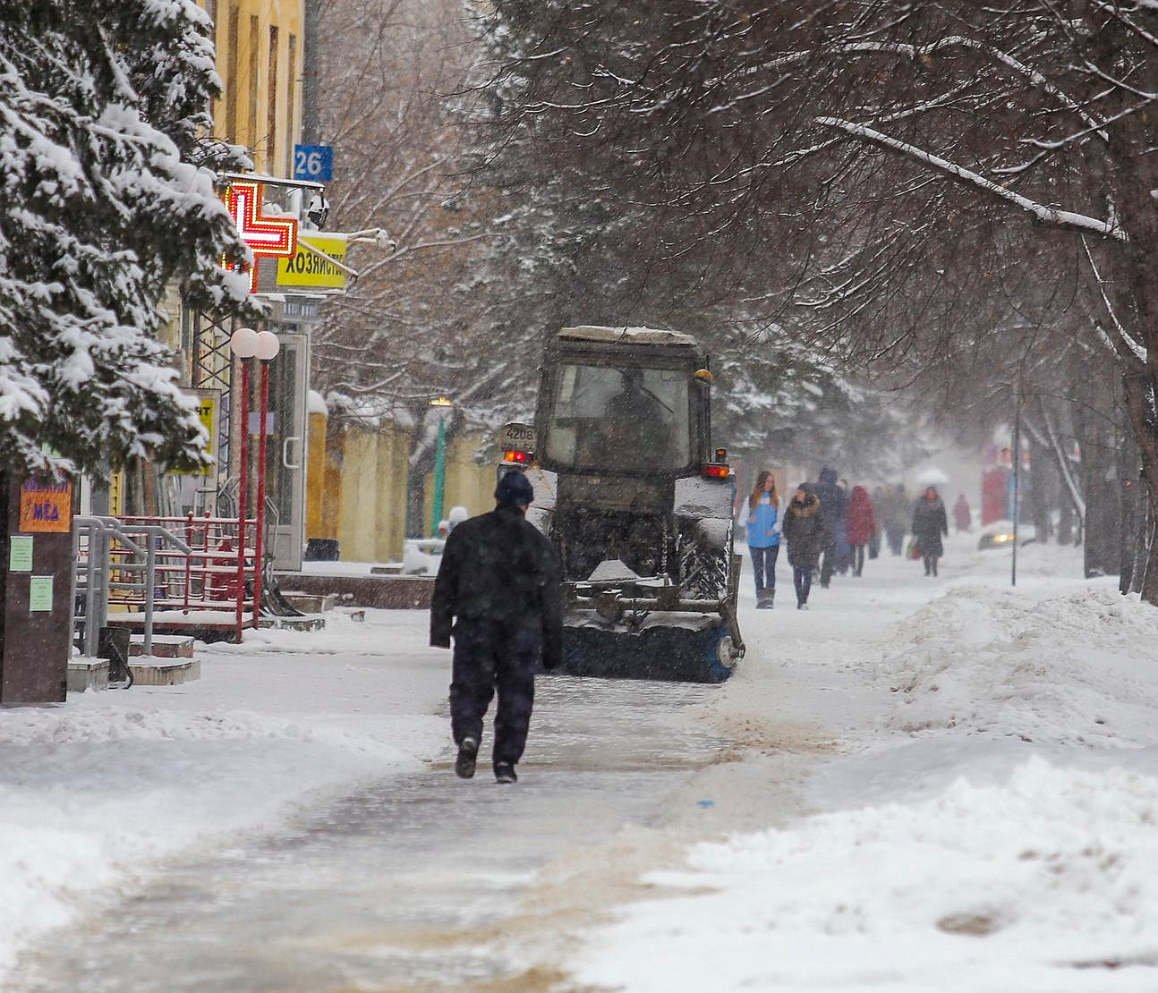 Где будут убирать снег с 11 по 13 марта в Новосибирске — список улиц