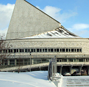 Рождественский фестиваль: театр «Современник» погрузил в «Житие FM»