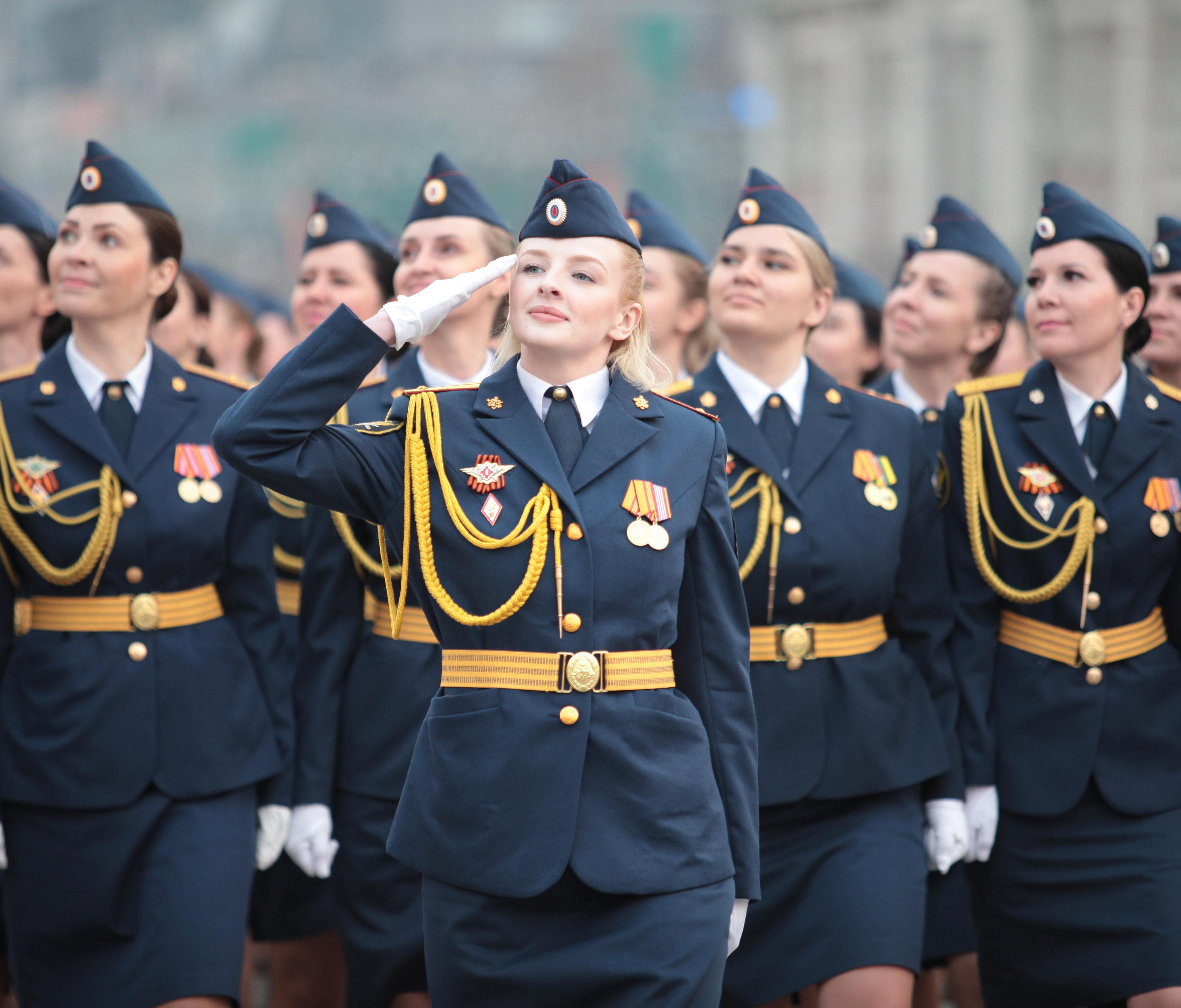 Парад Победы — 2023 в Новосибирске: прямая трансляция