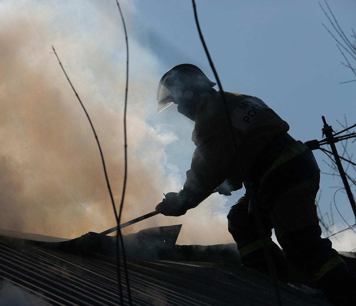 Семья с двумя детьми погибла на пожаре в дачном посёлке под Новосибирском