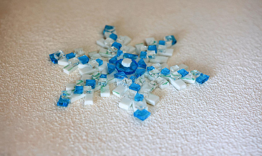 Как мы испекли снежинку: репортаж из студии фьюзинга в Новосибирске