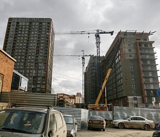 Михайловская-Сити: на набережной в Новосибирске растёт многоэтажный город