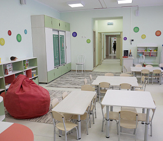 Первый центр для глухих детей открыли в Новосибирске