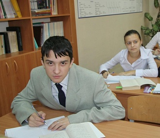 Первый ЕГЭ в Новосибирске: школьники делятся эмоциями