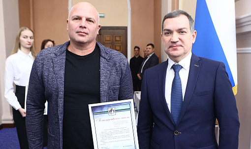Мэр Кудрявцев наградил лучших тренеров Новосибирска