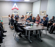 Эффективные методы поддержки бойцов обсудили в центре содействия СВО