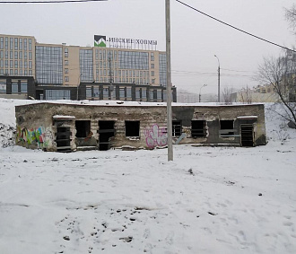 Туалет-долгострой на Михайловской набережной хотят превратить в кафе