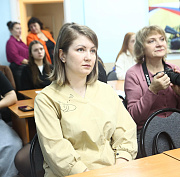 В школы и детсады пришли 400 педагогов: им помогают освоиться в профессии