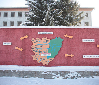 Мемориальные стены в старом военном городке обсудят с новосибирцами