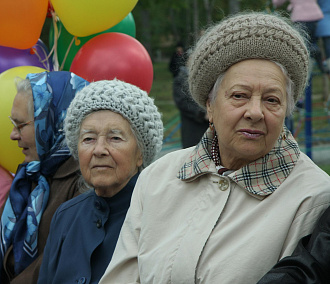 Больше 9 млрд выделят на поддержку пожилых в Новосибирской области