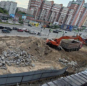 Двухэтажный торговый центр снесли на Кирова по решению суда