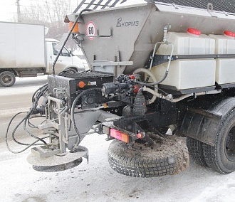 Зимний полив: в Новосибирске впервые распылили жидкий «Бионорд»