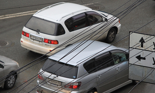 Левые повороты убрали на сложном участке улицы Сибиряков-Гвардейцев