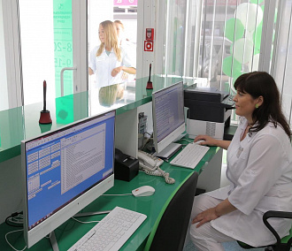 К борьбе с коронавирусом в Новосибирске привлекают эндокринологов