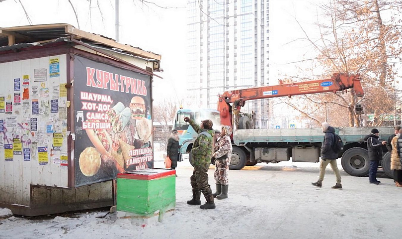 Больше 600 незаконных павильонов и киосков снесли в Новосибирске