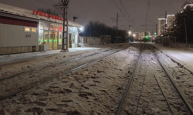 Поезд насмерть сбил женщину в Новосибирске