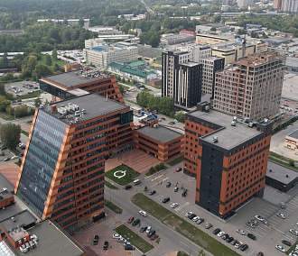 Первую башню бизнес-центра Port i7 ввели в эксплуатацию в Академгородке