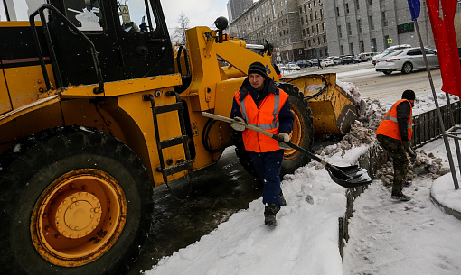 «Больше, чем в 1926-м»: в Новосибирске выпало рекордное количество снега
