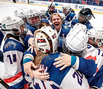 Девушки из Новосибирска сенсационно выиграли кубок Ночной хоккейной лиги