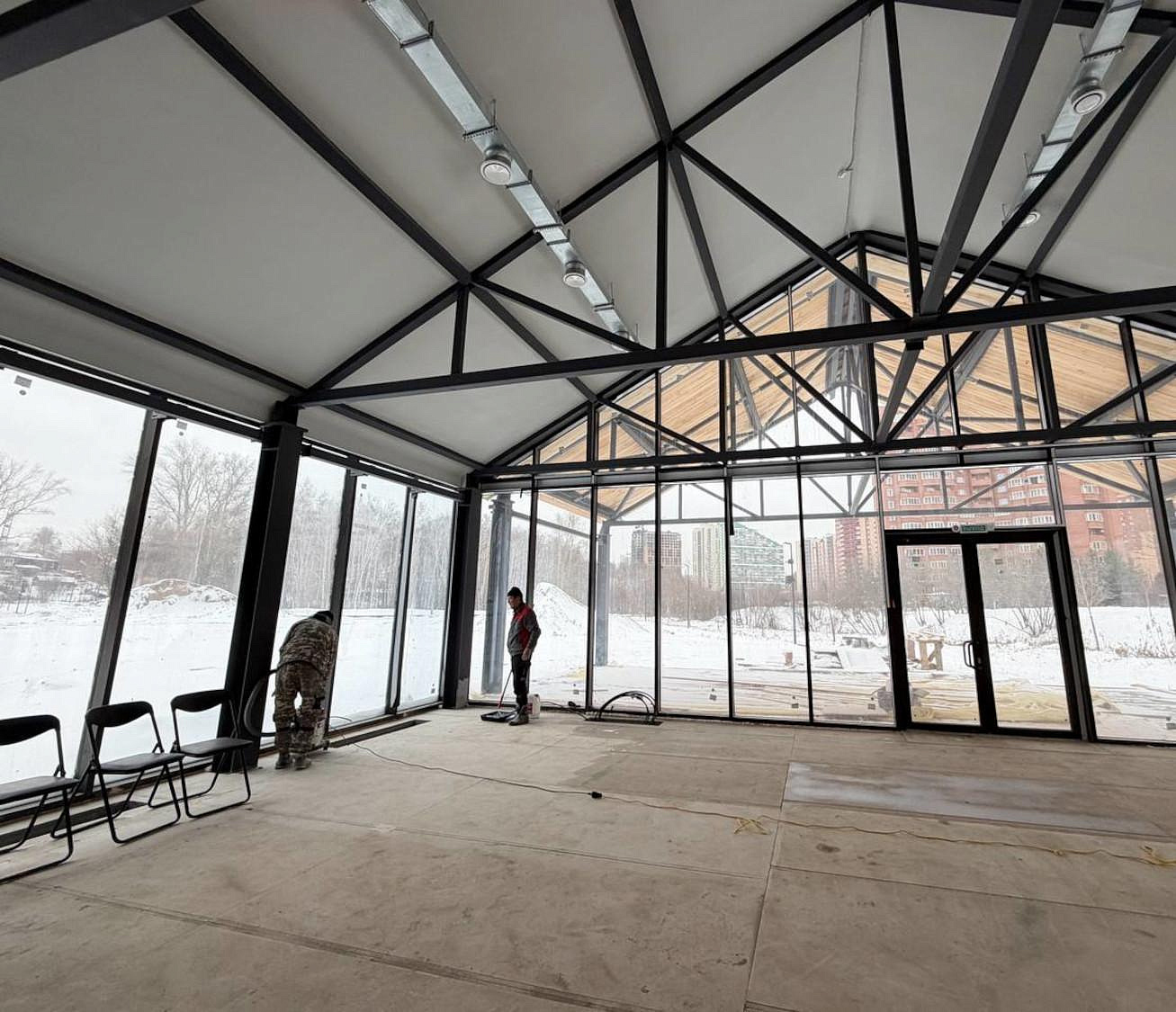 Мэр Кудрявцев: визит-центр в парке «Каменка» достроят к концу 2025 года